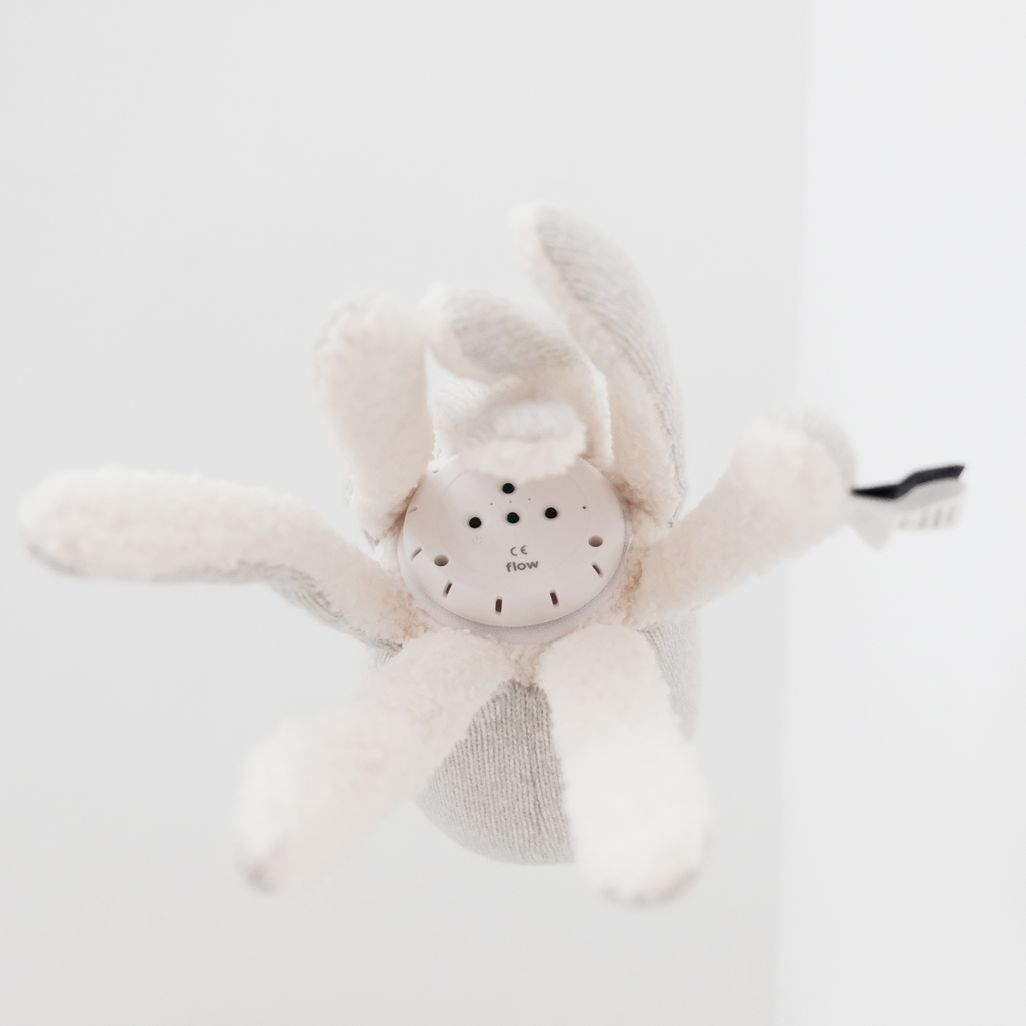 Flow Amsterdam knuffel met muziek octopus - grijs - Afbeelding 3