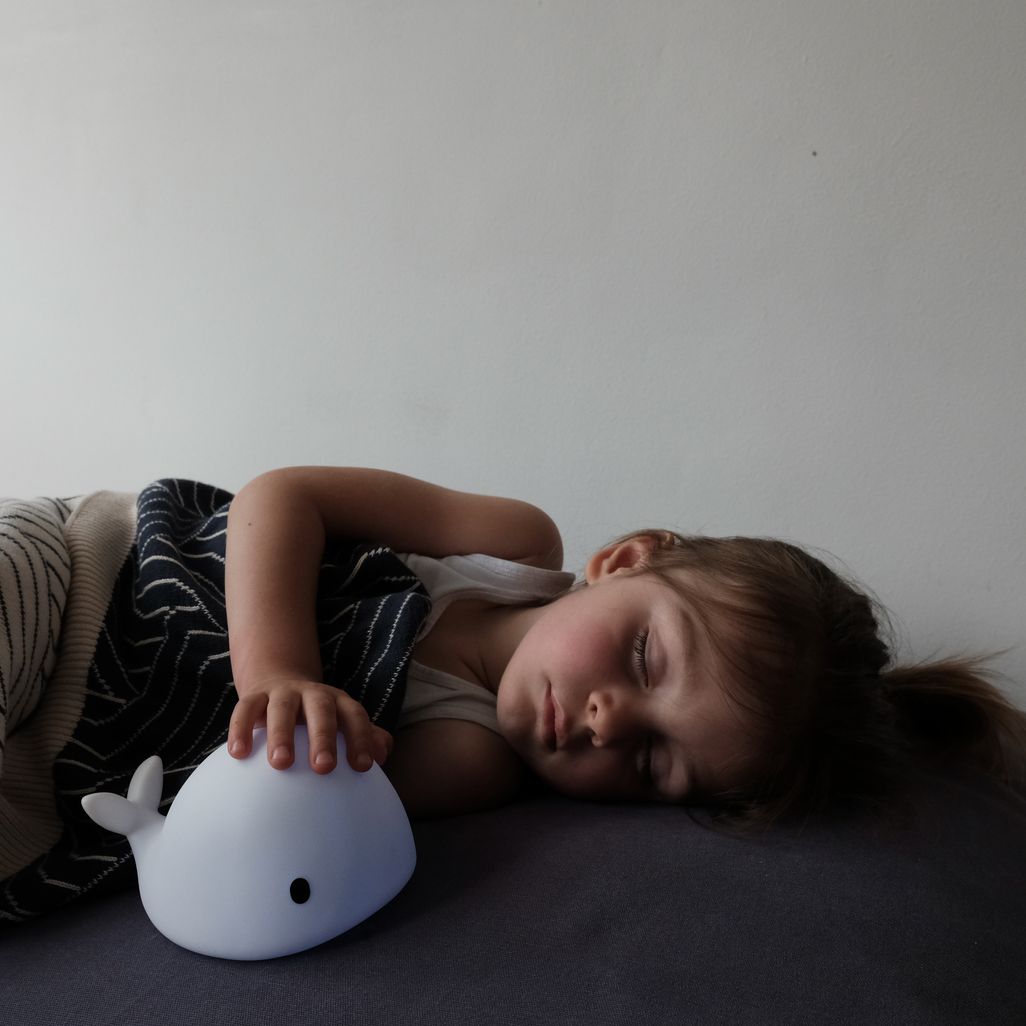 Flow Amsterdam oplaadbaar led nachtlampje walvis - wit - Afbeelding 5