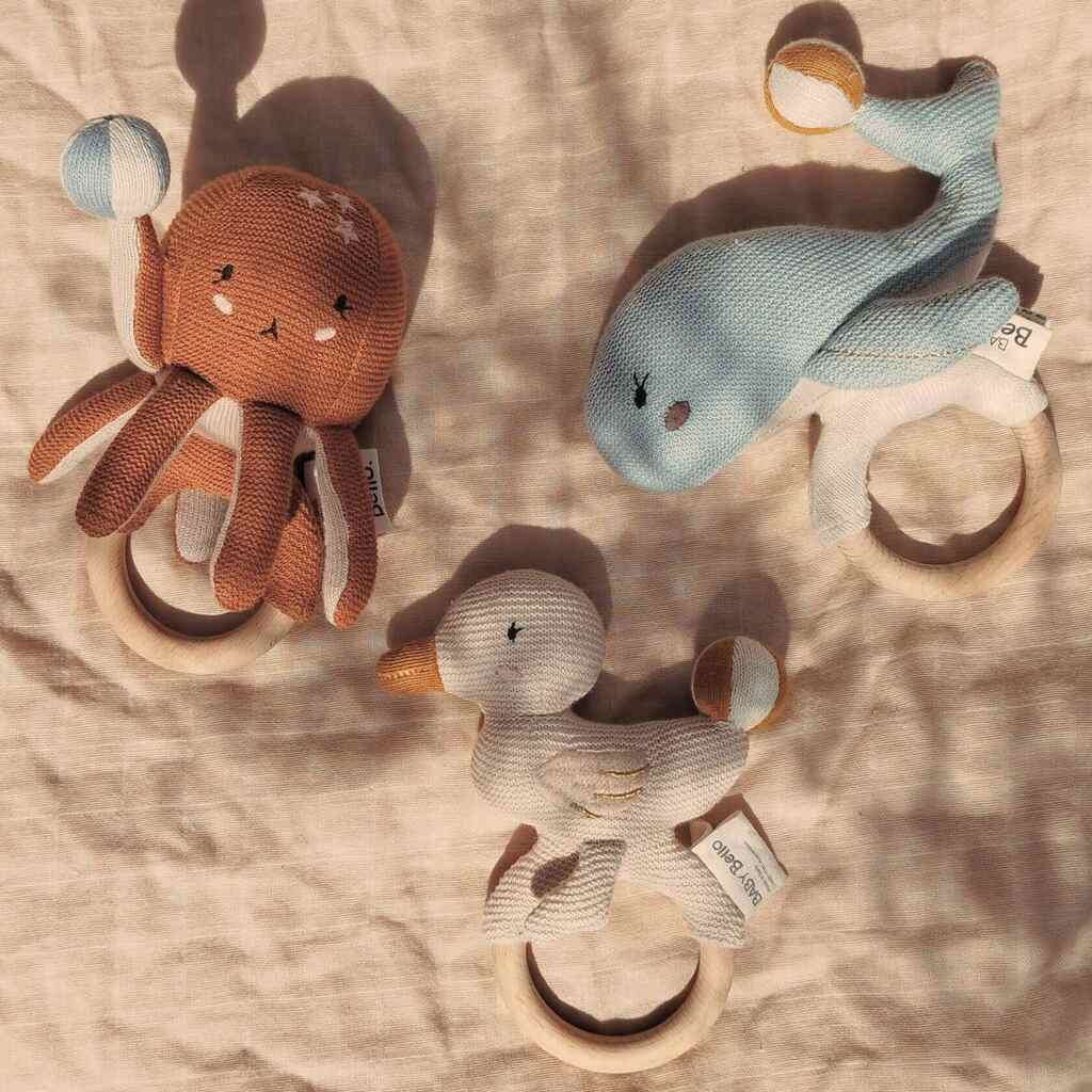 Baby Bello rammelaar en bijtring walvis - blauw - Afbeelding 2