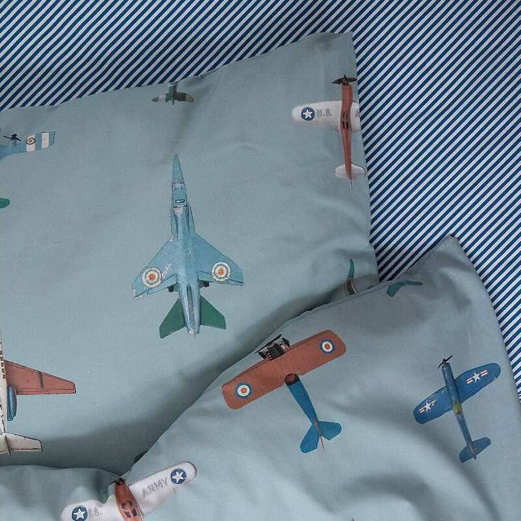 Studio Ditte kinderdekbedovertrek vliegtuigen 140x200/70x60 - blauw - Afbeelding 3
