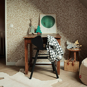 bureau in kinderkamer