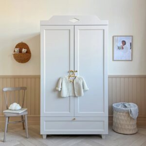 Kasten voor babykamer
