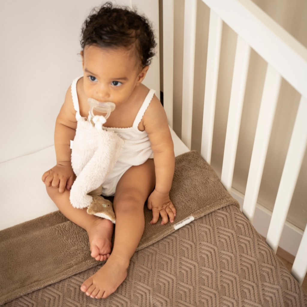 Baby’s Only gebreidevWiegdeken Teddy Sierra 70x95 - clay - Afbeelding 3