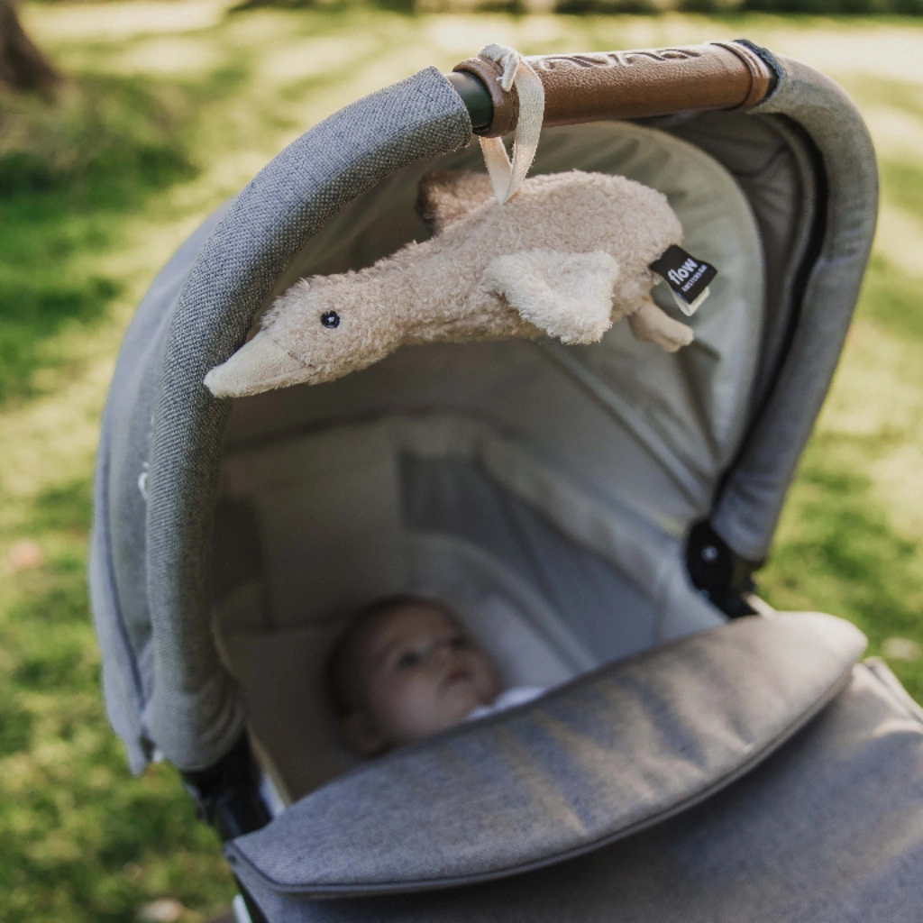 Liva Comforter On The Go Oat – Flow Amsterdam baby comforter gans voor onderweg - Afbeelding 5