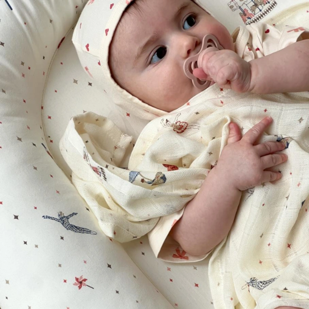 Hydrofiele doeken in gebruik baby