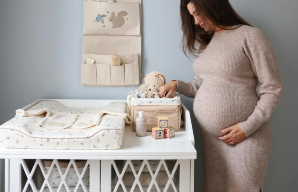 Rustige babykamer inspiratie – Shop the Look van MooisteKinderkamer